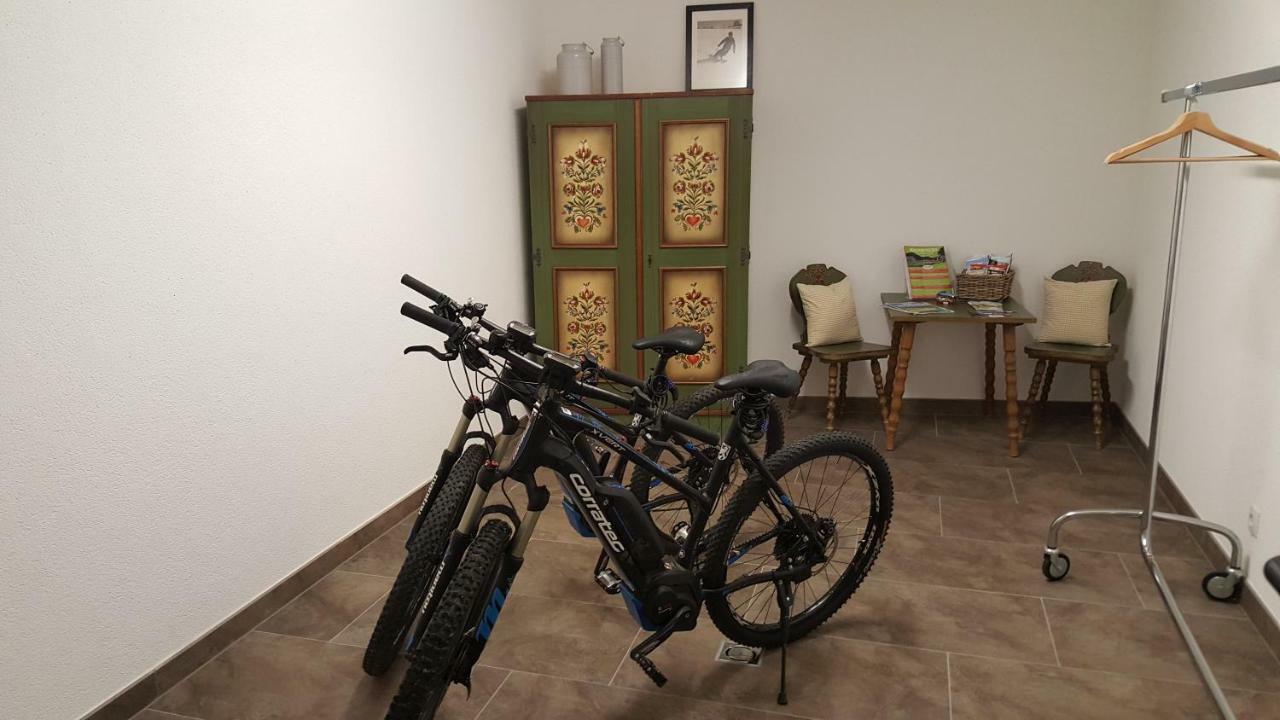 Chalets Almidylle 圣马丁安提奈各布里奇 外观 照片